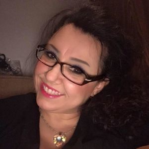 Meet your Posher, Laurie